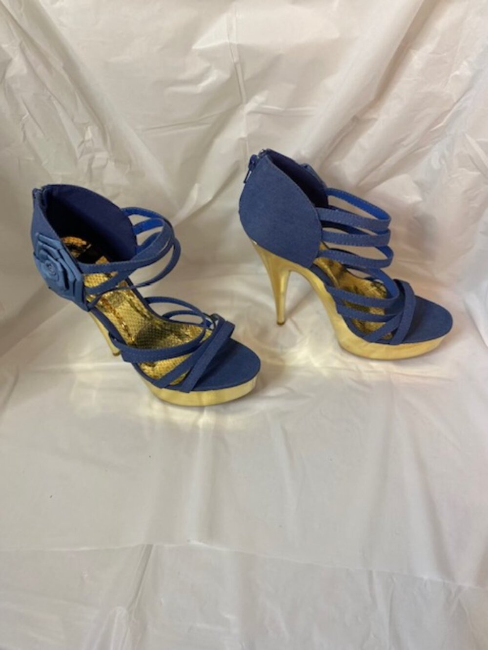 Fahrenheit Demin Strappy Platform Stiletto Heels/w Gold/Rose Accents , Size 8
